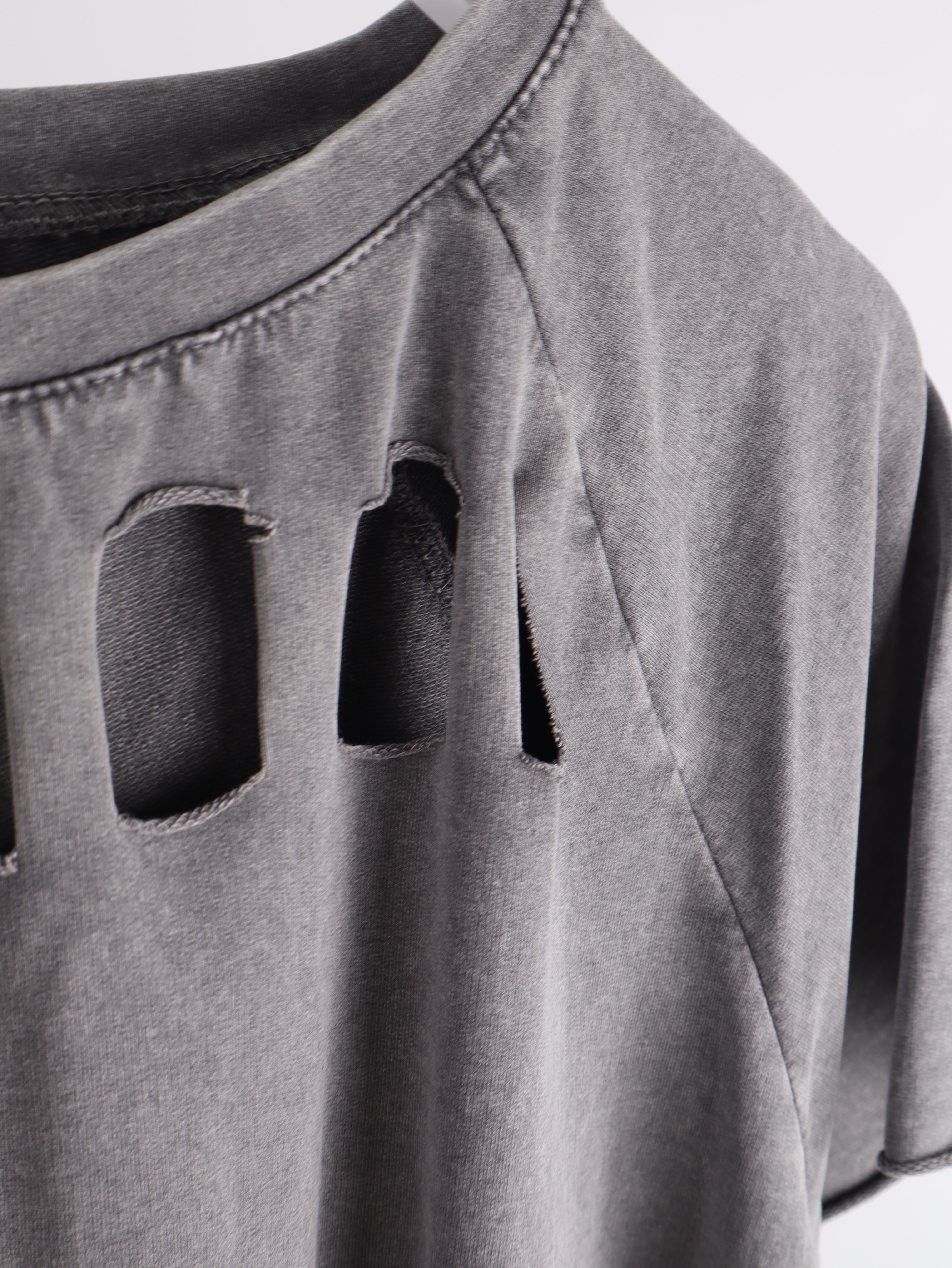 Oversize Shirt Grau mit Cut-Outs