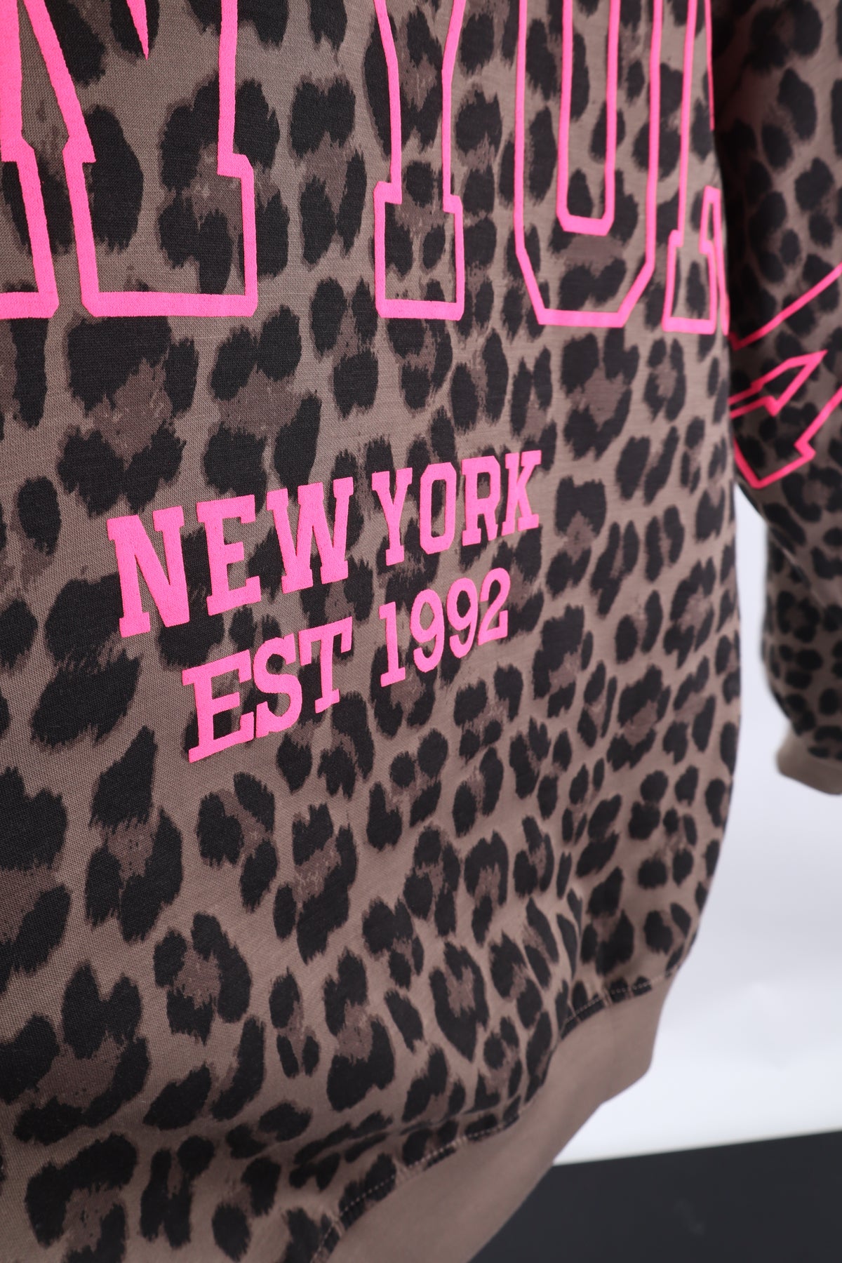 Leo Butterstoff Sweatshirt NEW YORK