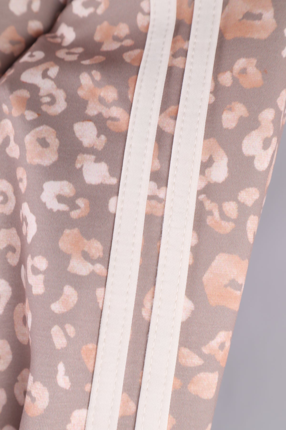 Butterstoff Sweater WILD TRACKS
