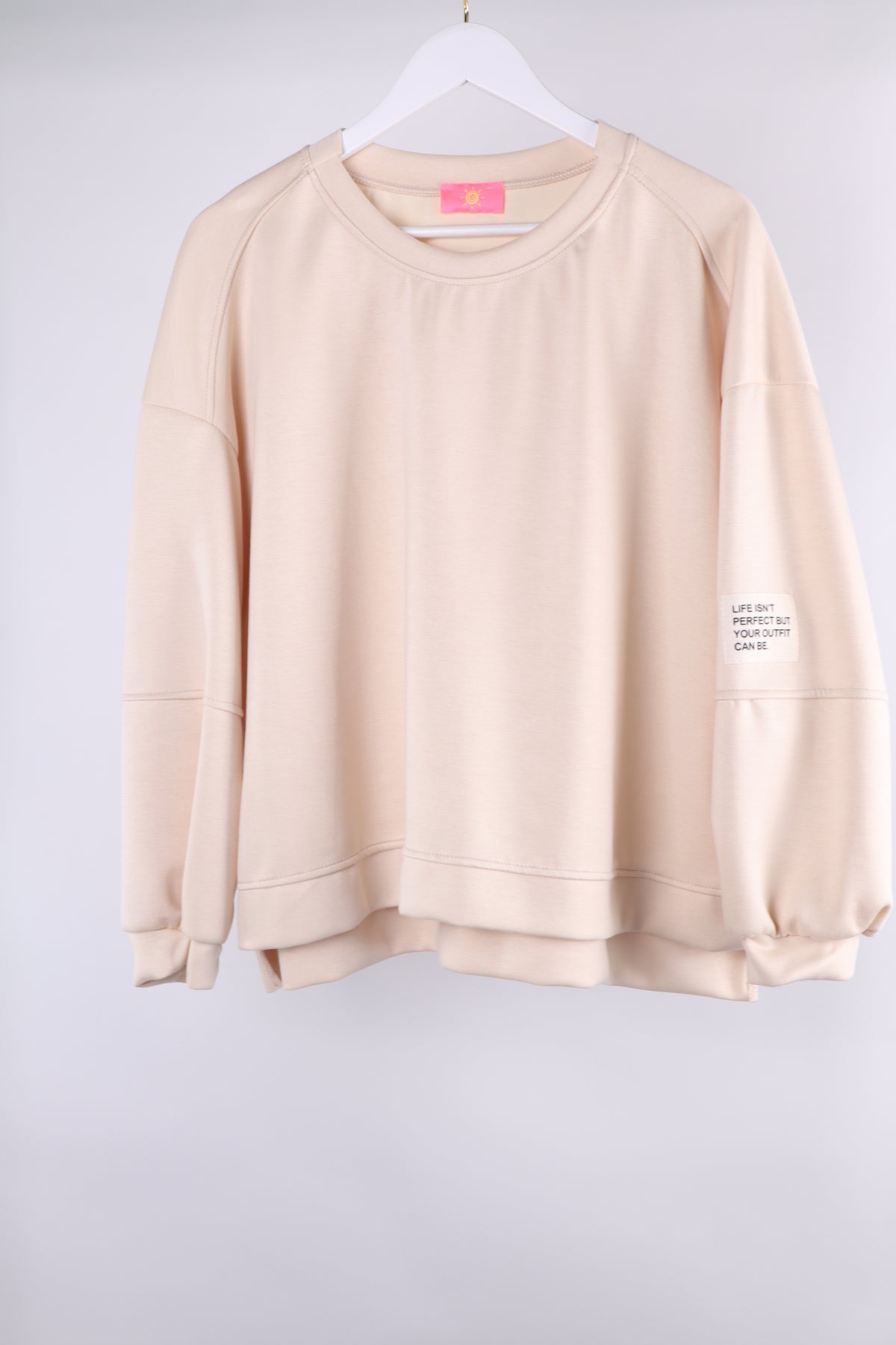 Butterstoff Sweater STATEMENT